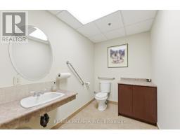11b - 1100 Gorham Street, Newmarket, ON L3Y8Y8 Photo 31