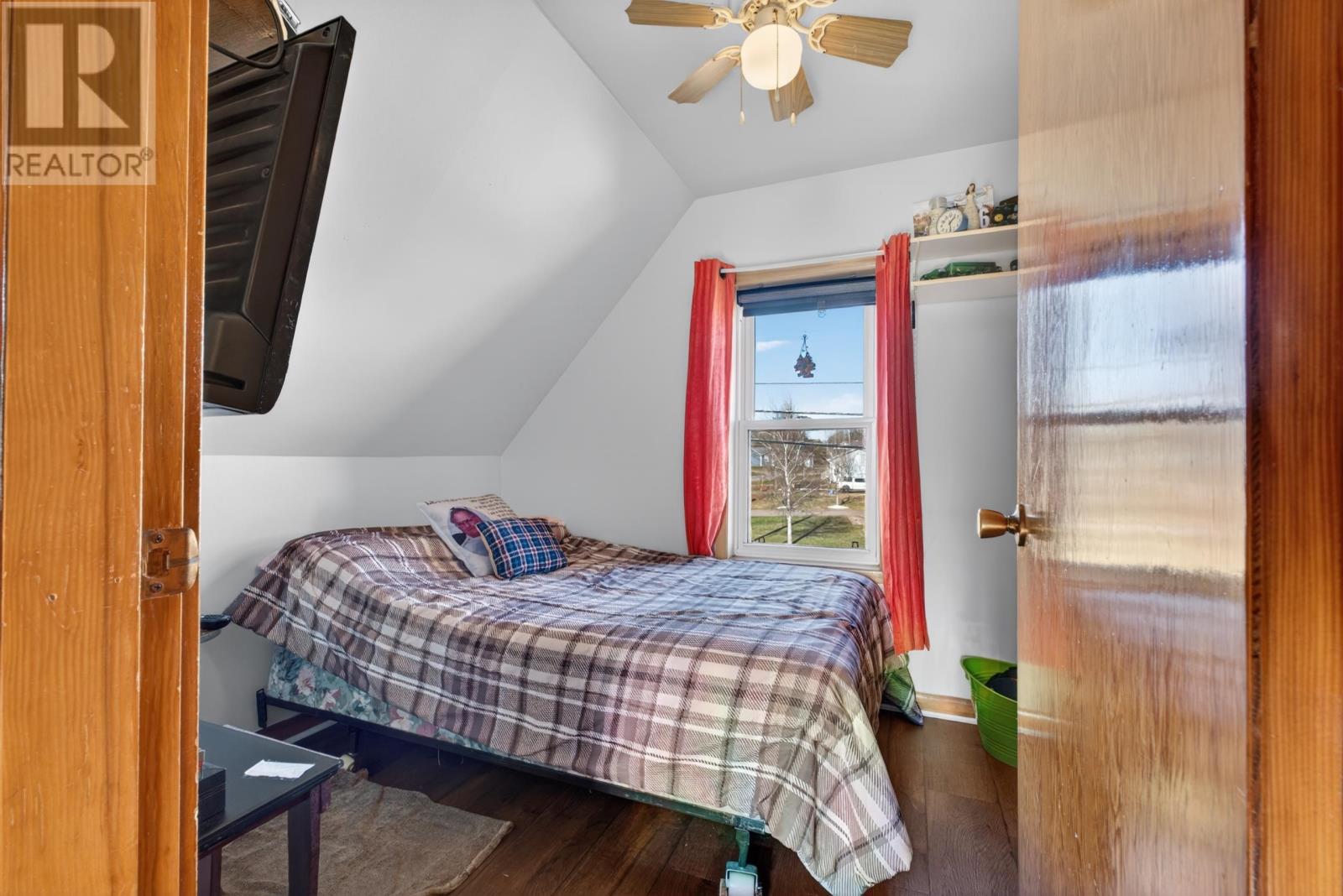 27 Garden Drive - 29