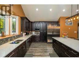 Photo 8 of 40, 4438 HANET ROAD · Prince George, BC