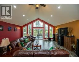 Photo 10 of 40, 4438 HANET ROAD · Prince George, BC