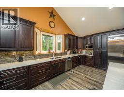 Photo 9 of 40, 4438 HANET ROAD · Prince George, BC
