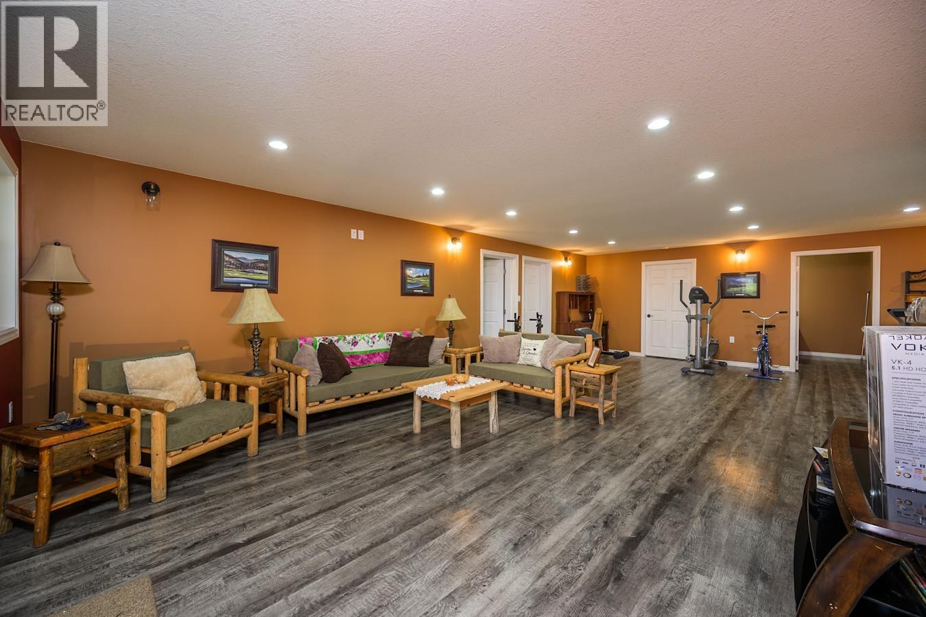 4438 HANET ROAD, Prince George