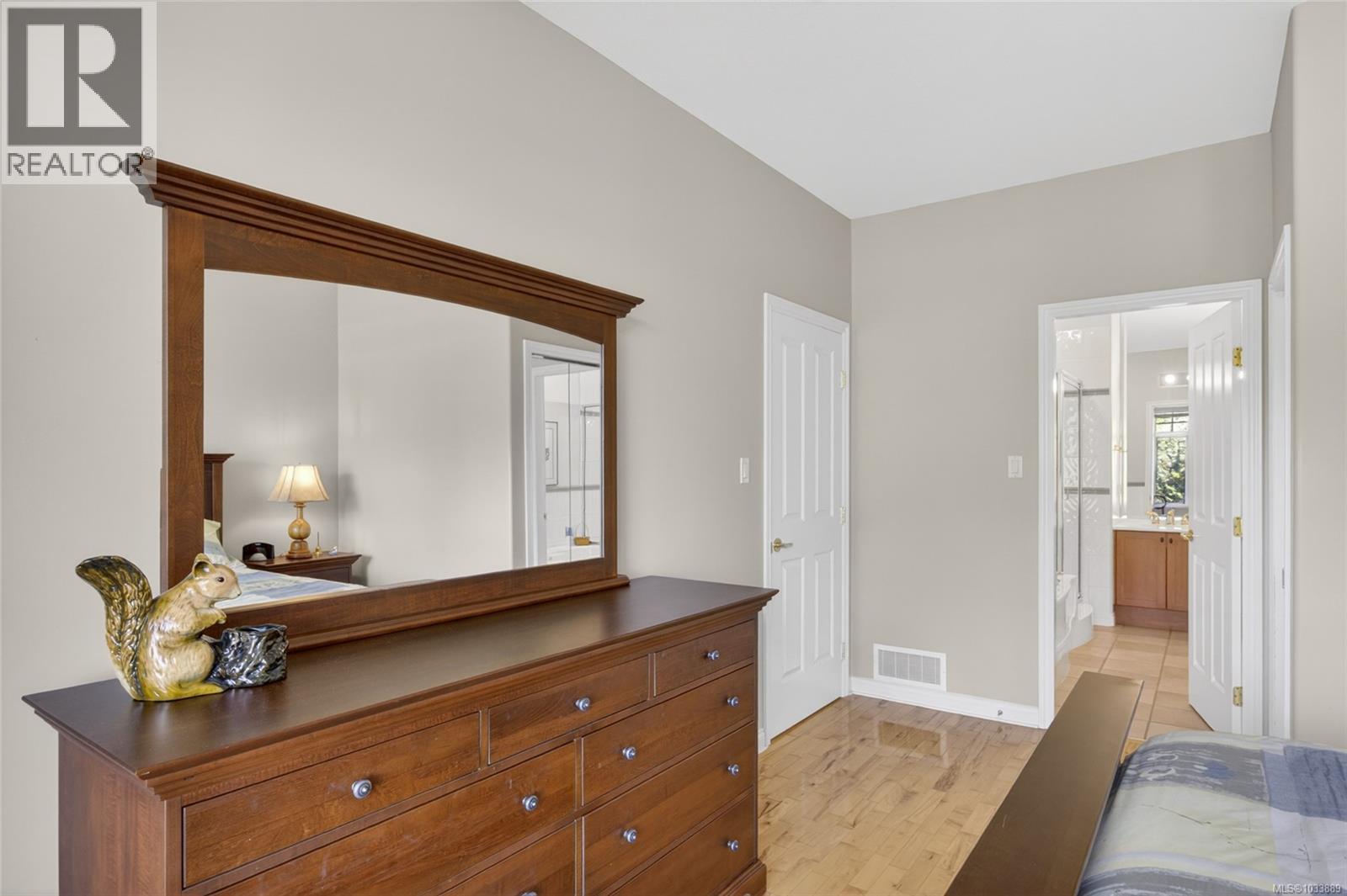 1339 SATURNA Dr - 26