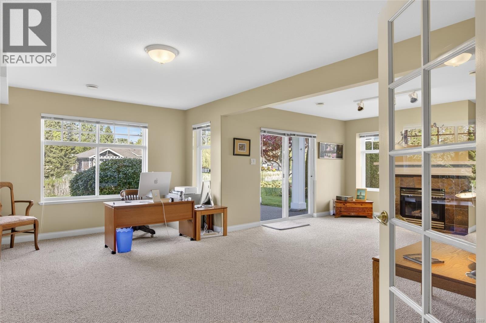 1339 SATURNA Dr - 34