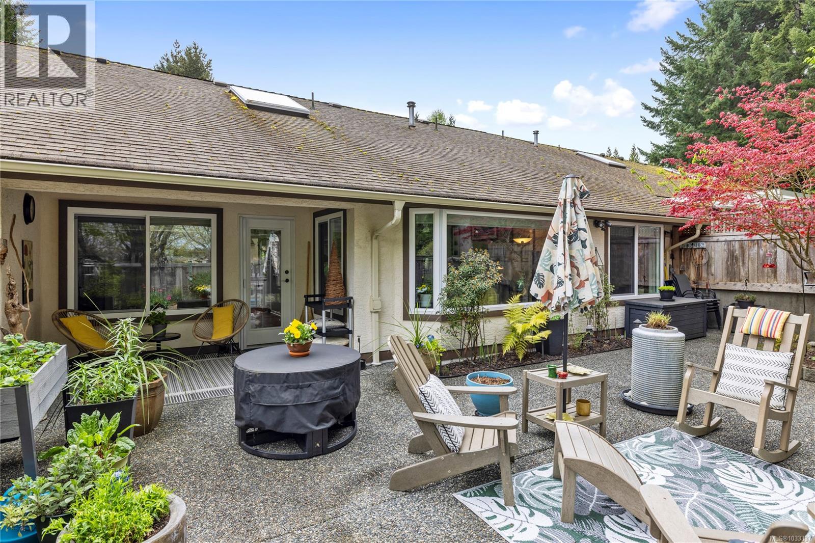 #21 885 Berwick Rd - 35