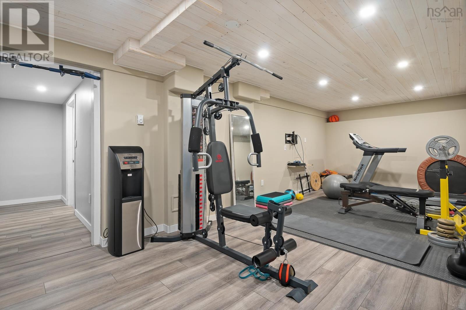 Property 30 of 40 of 606 Basinview Drive