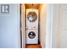 Laundry room - 15 Epsom Downs Drive, Brampton, ON L6T1Y7 Photo 10