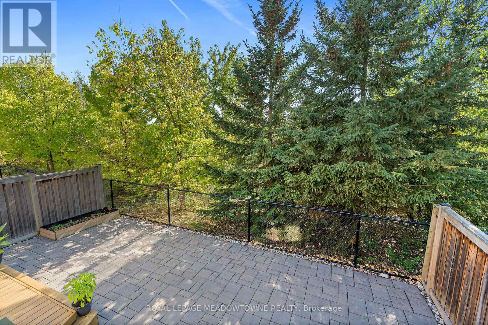 10 SILVER POND DRIVE - 40