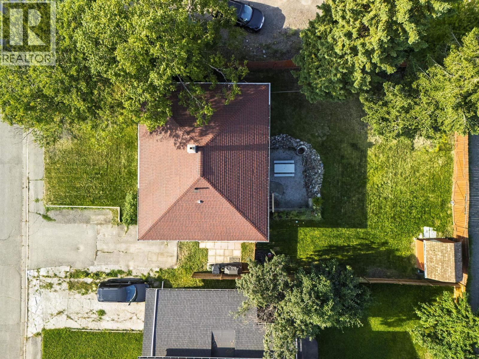 560 WATROUS STREET - 7