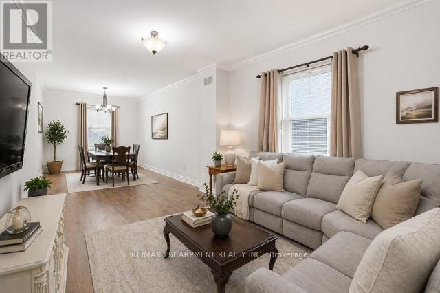 224 BALSAM AVENUE S - 10