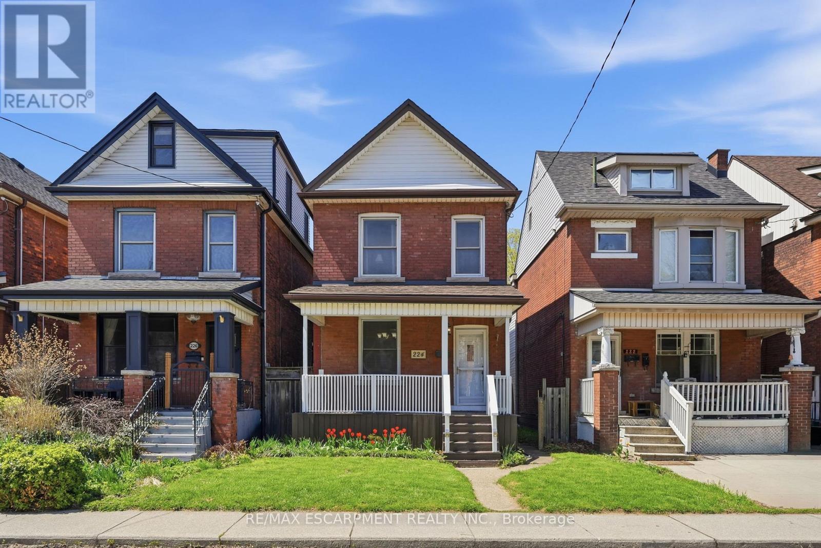 224 BALSAM AVENUE S - 2