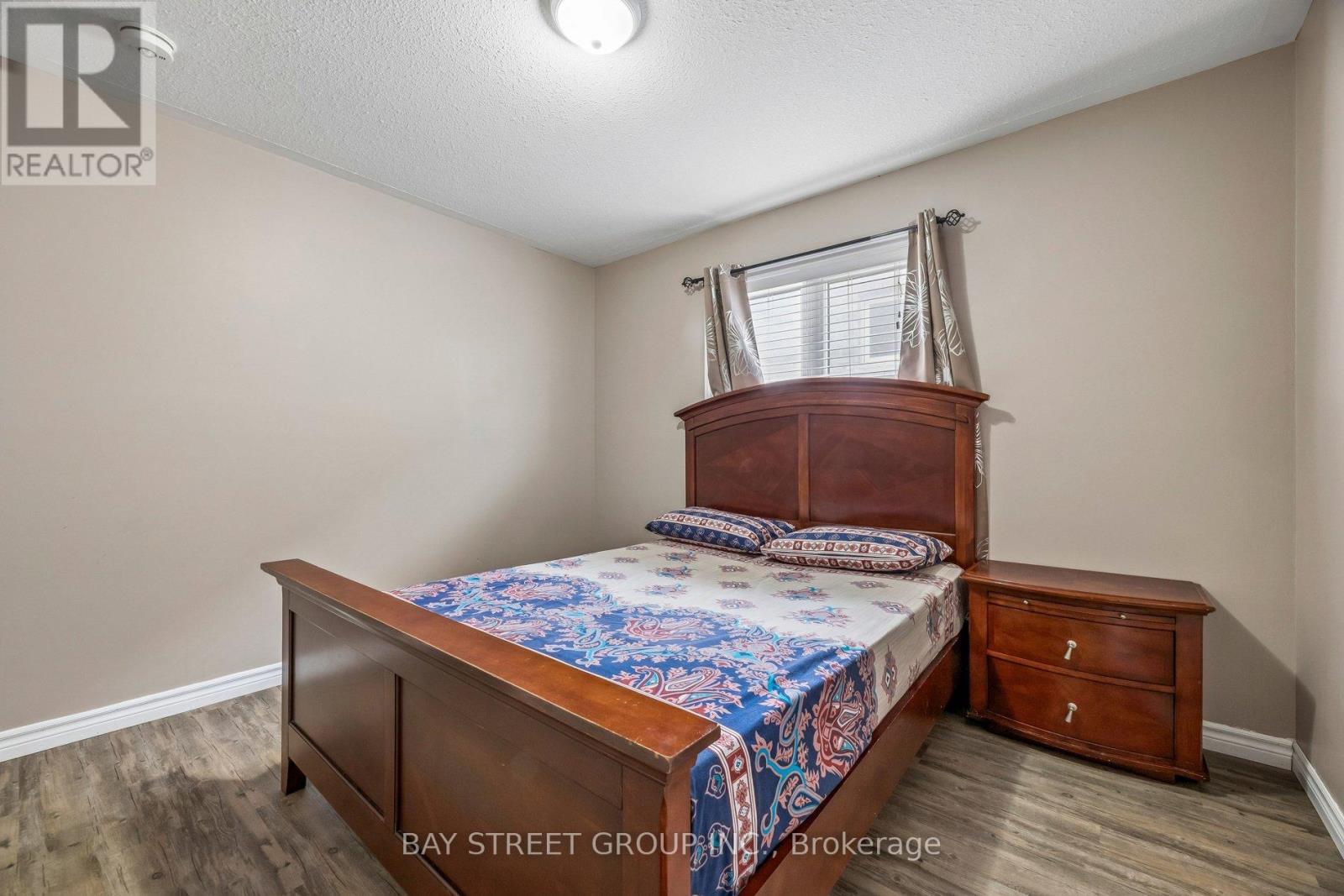 734 SAWMILL ROAD E - 28