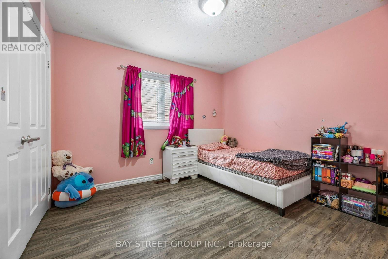 734 SAWMILL ROAD E - 30