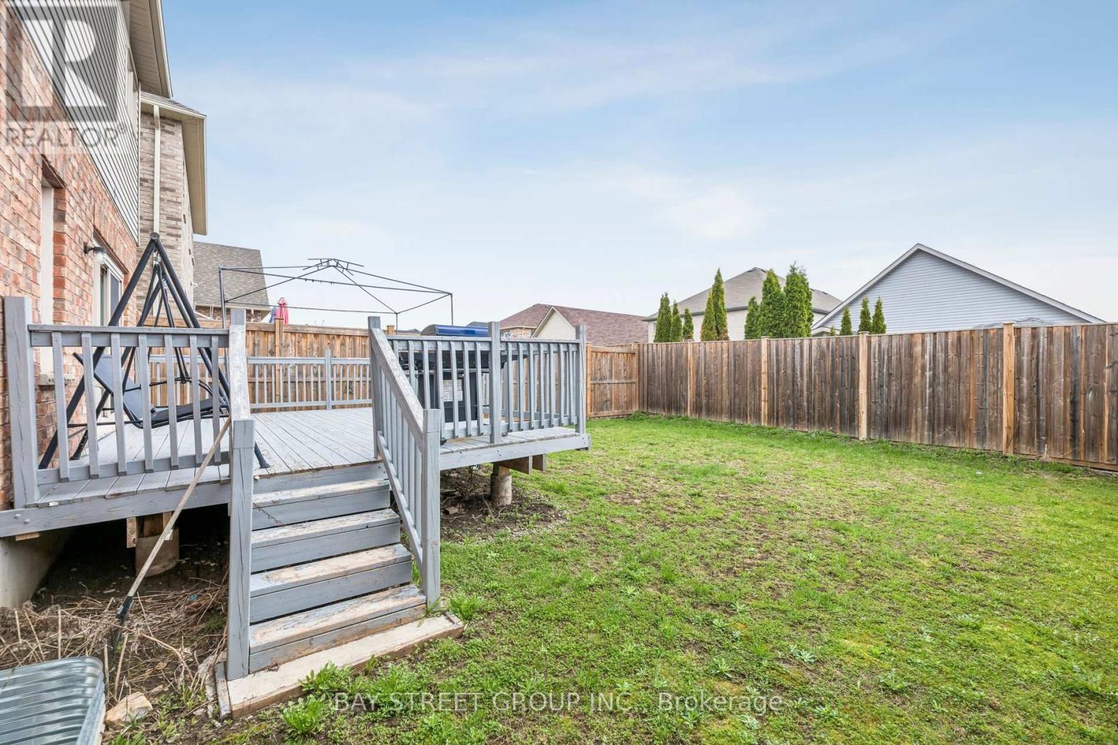 734 SAWMILL ROAD E - 47