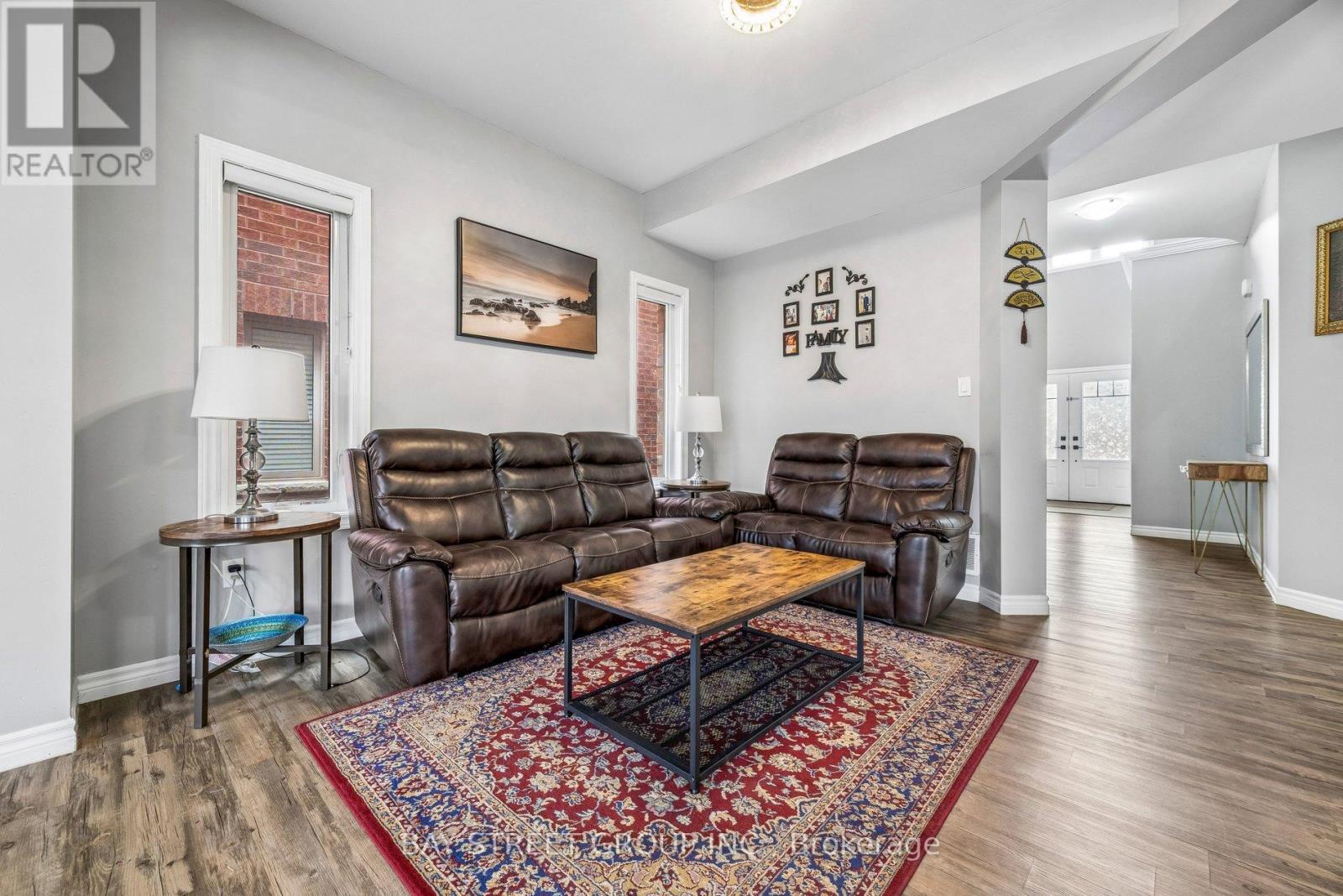 734 SAWMILL ROAD E - 7