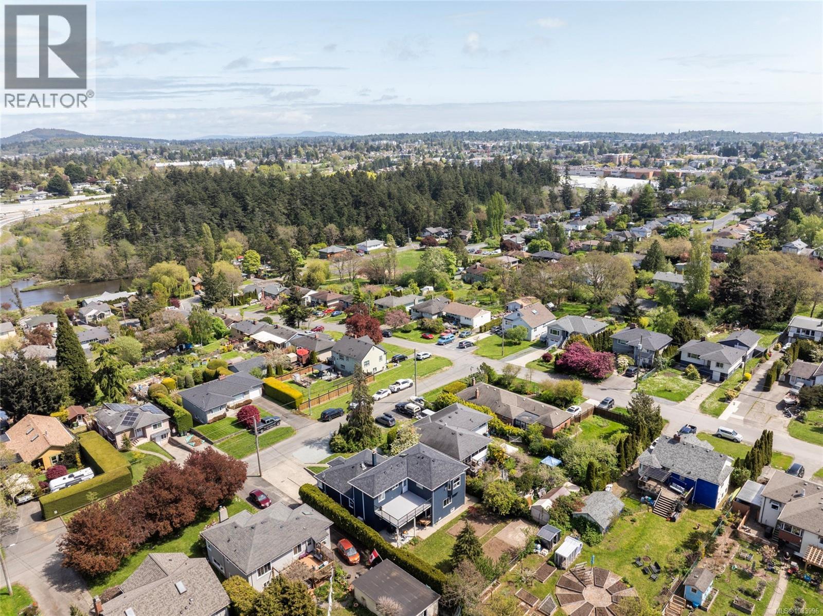  715 Middleton Street, Saanich