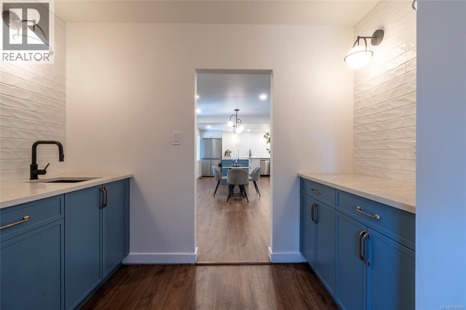  715 Middleton Street, Saanich