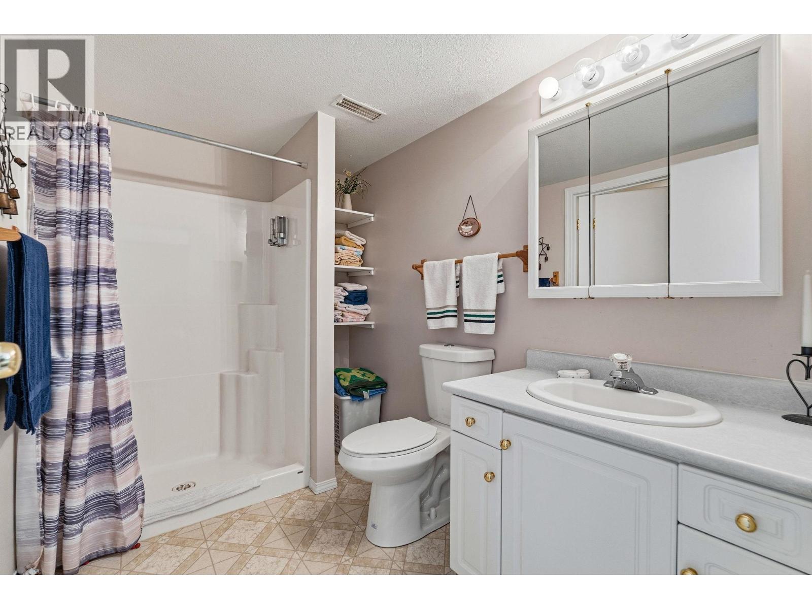 #105 - 2220 Shannon Ridge Drive Lot# 3 - 29