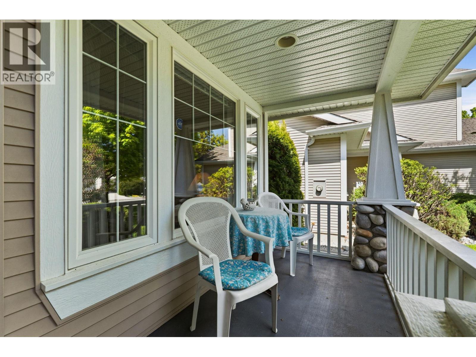 105 105-2220 Shannon Ridge Drive, West Kelowna