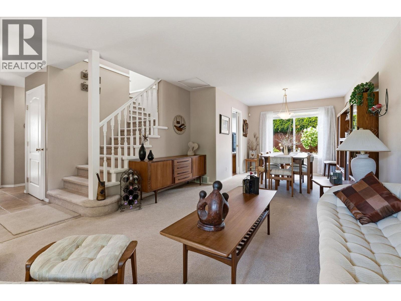 105 105-2220 Shannon Ridge Drive, West Kelowna