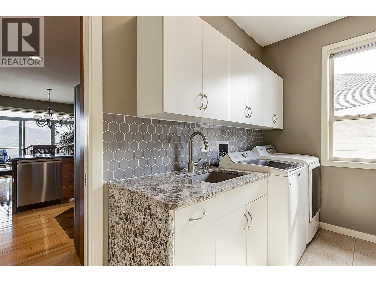  2573 Copper Ridge Drive, West Kelowna