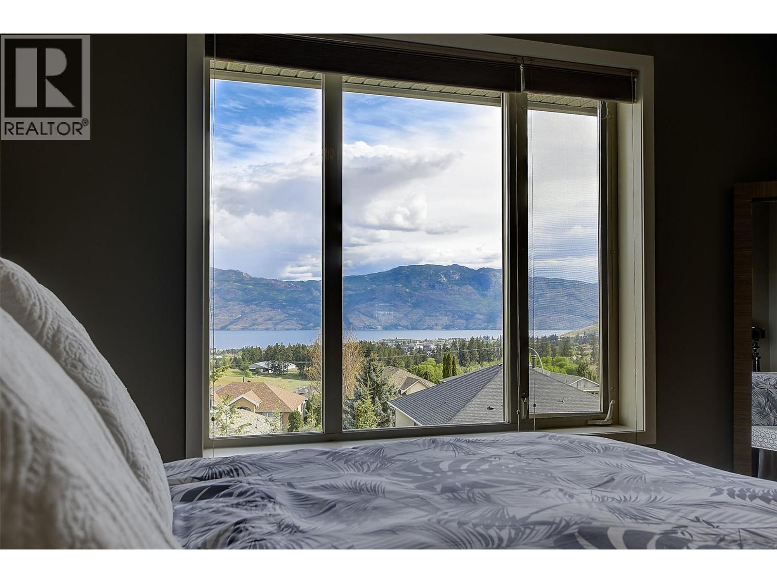  2573 Copper Ridge Drive, West Kelowna