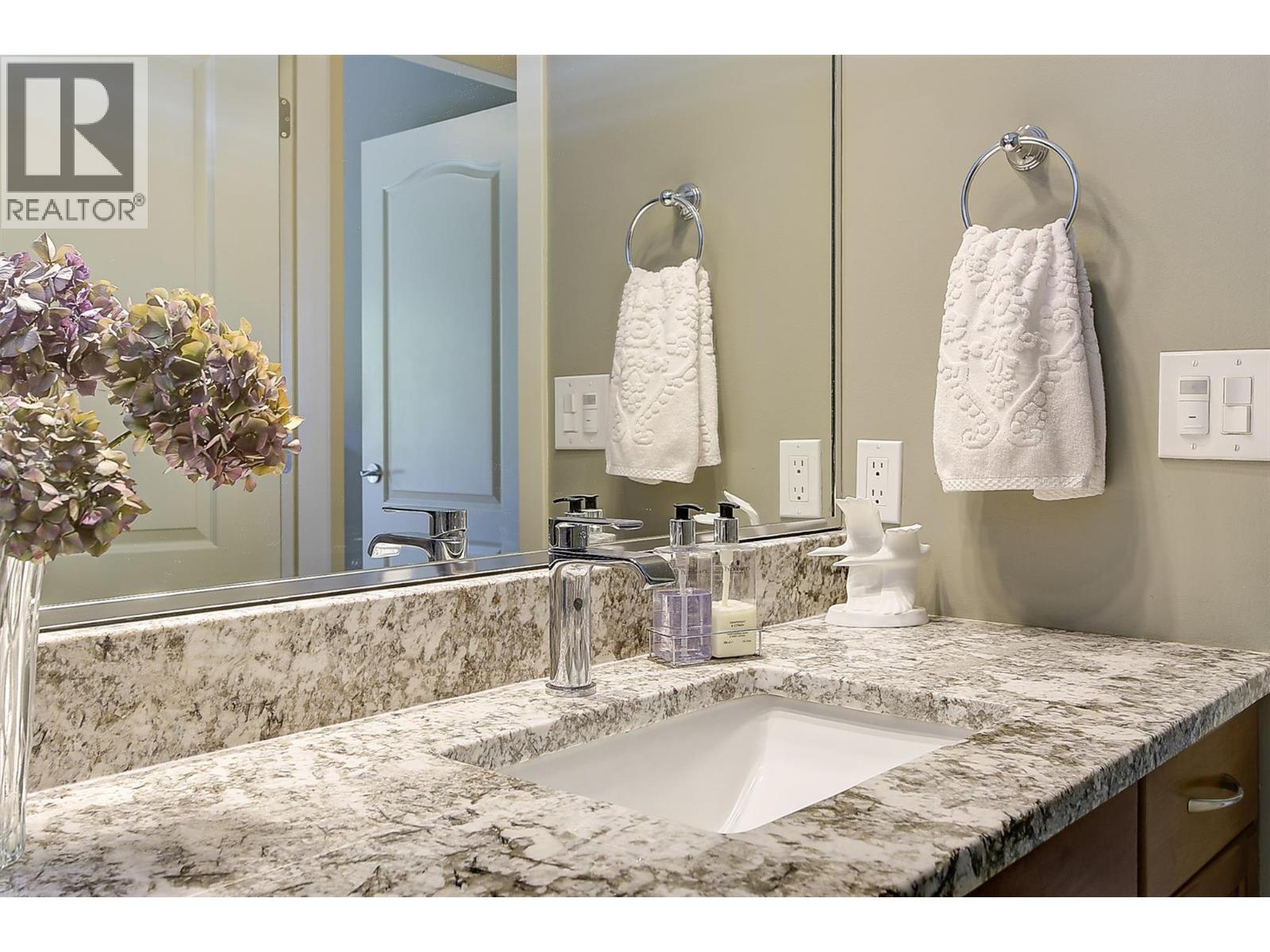  2573 Copper Ridge Drive, West Kelowna