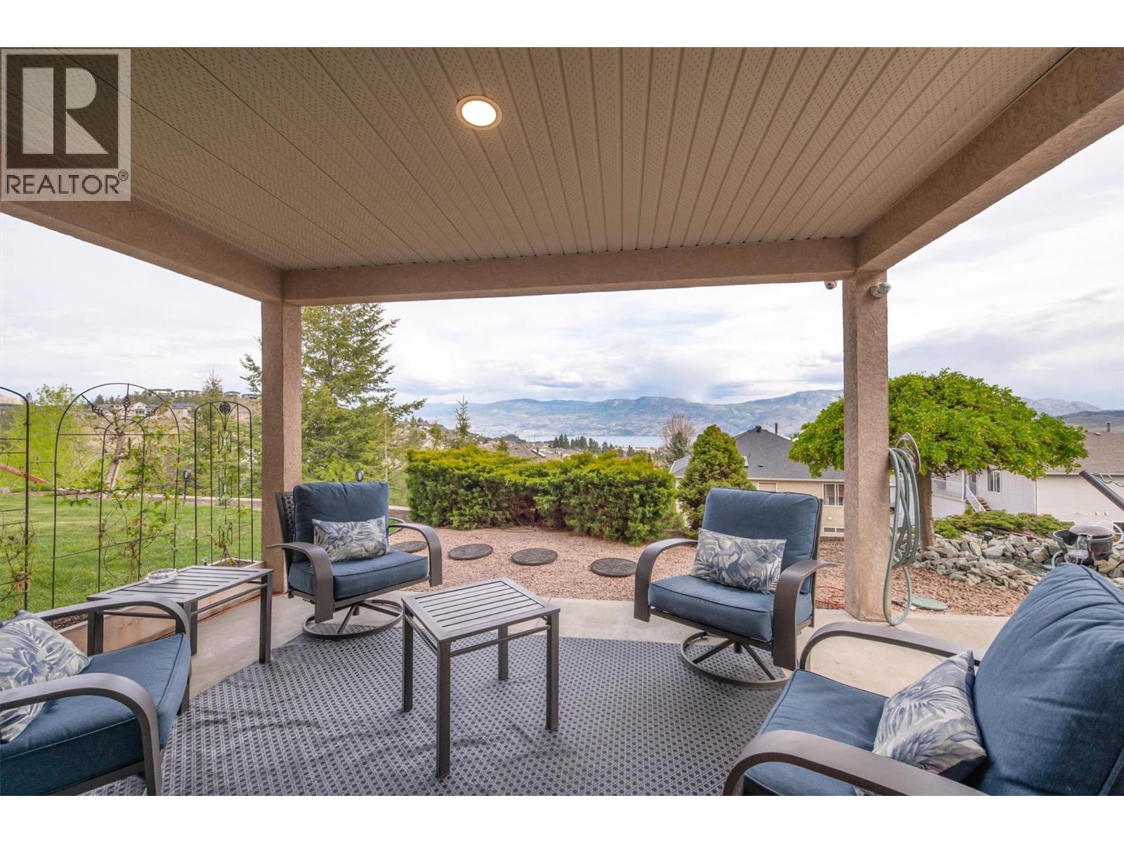  2573 Copper Ridge Drive, West Kelowna