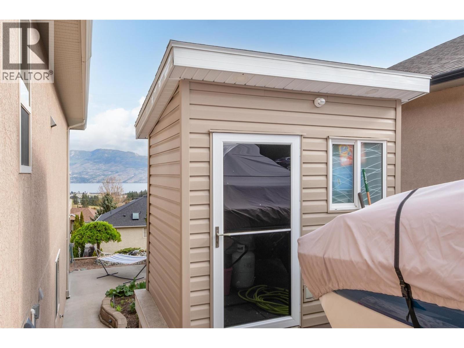  2573 Copper Ridge Drive, West Kelowna