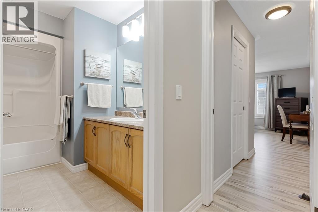 168 GLENARIFF Drive, Freelton, Ontario, L8B1A5 — Photo 18