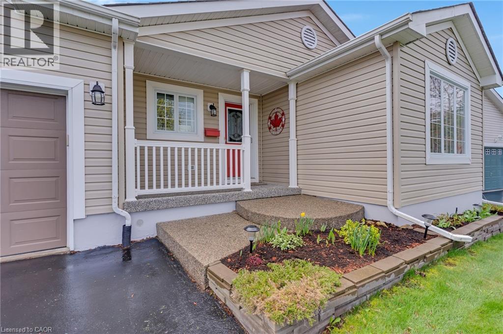 168 GLENARIFF Drive, Freelton, Ontario, L8B1A5 — Photo 6
