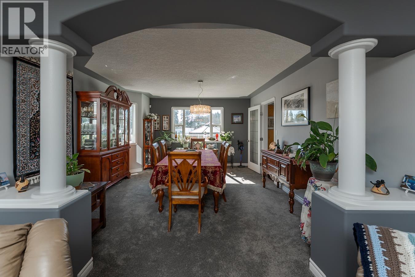 Photo 8 of 41 — 3022 CHRISTOPHER CRESCENT · Prince George, BC