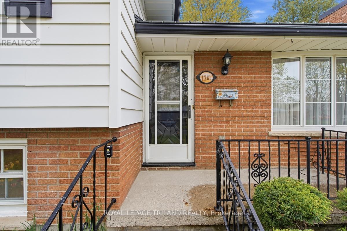 1281 VICTORIA DRIVE - 4