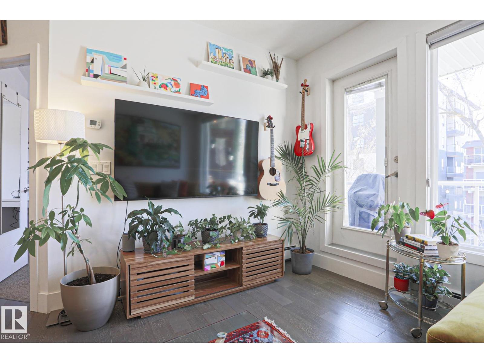 #202 10030 83 AV NW - 11
