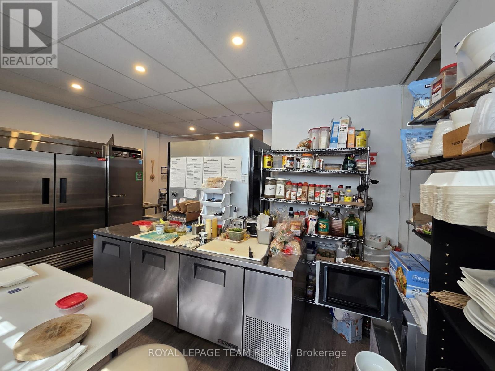 Business for Sale in Ottawa – 274 ELGIN STREET, Ottawa – MLS# X13064496 - Image 9