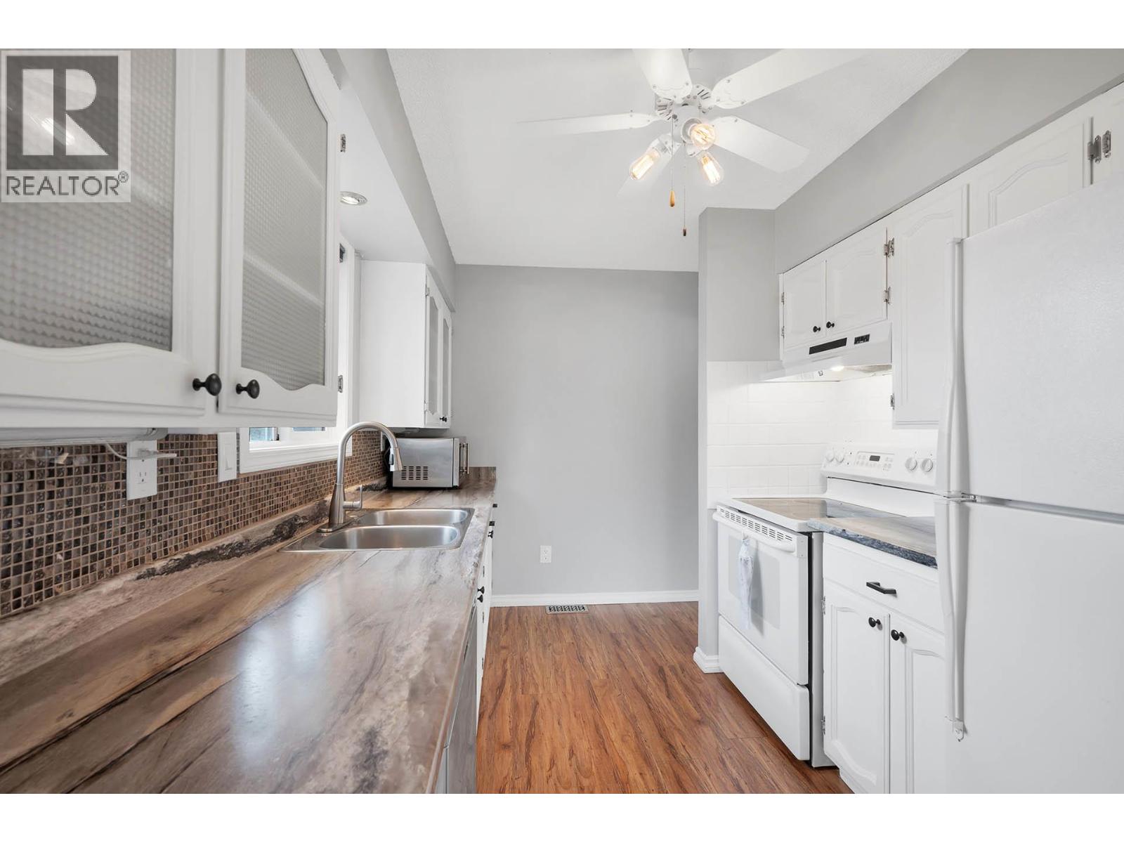 1018 Second Avenue - 4