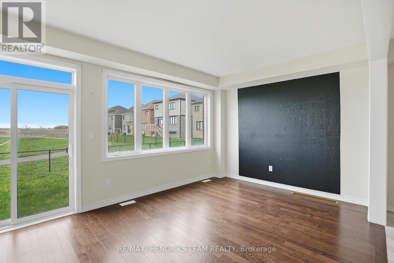 400 BARKER PARKWAY - 10