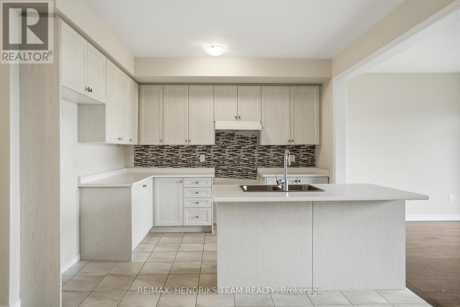 400 BARKER PARKWAY - 7