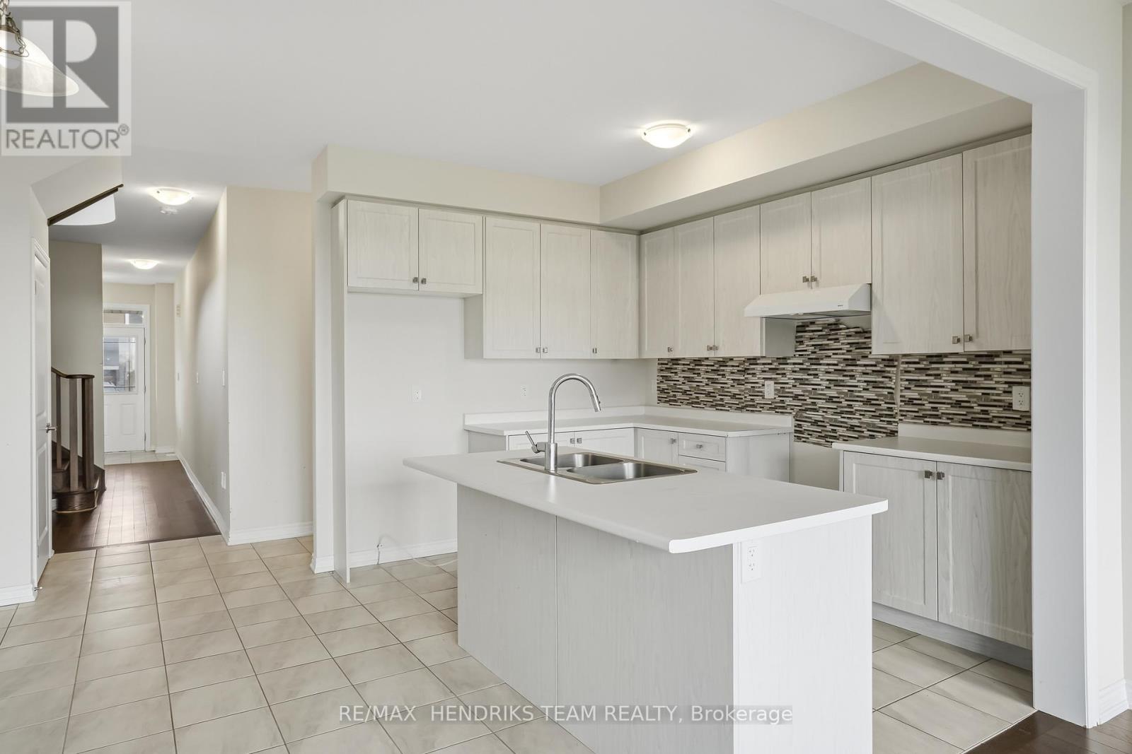 400 BARKER PARKWAY - 8