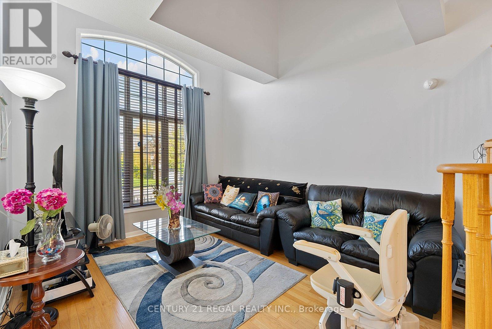 664 FRED MCLAREN BOULEVARD - 6