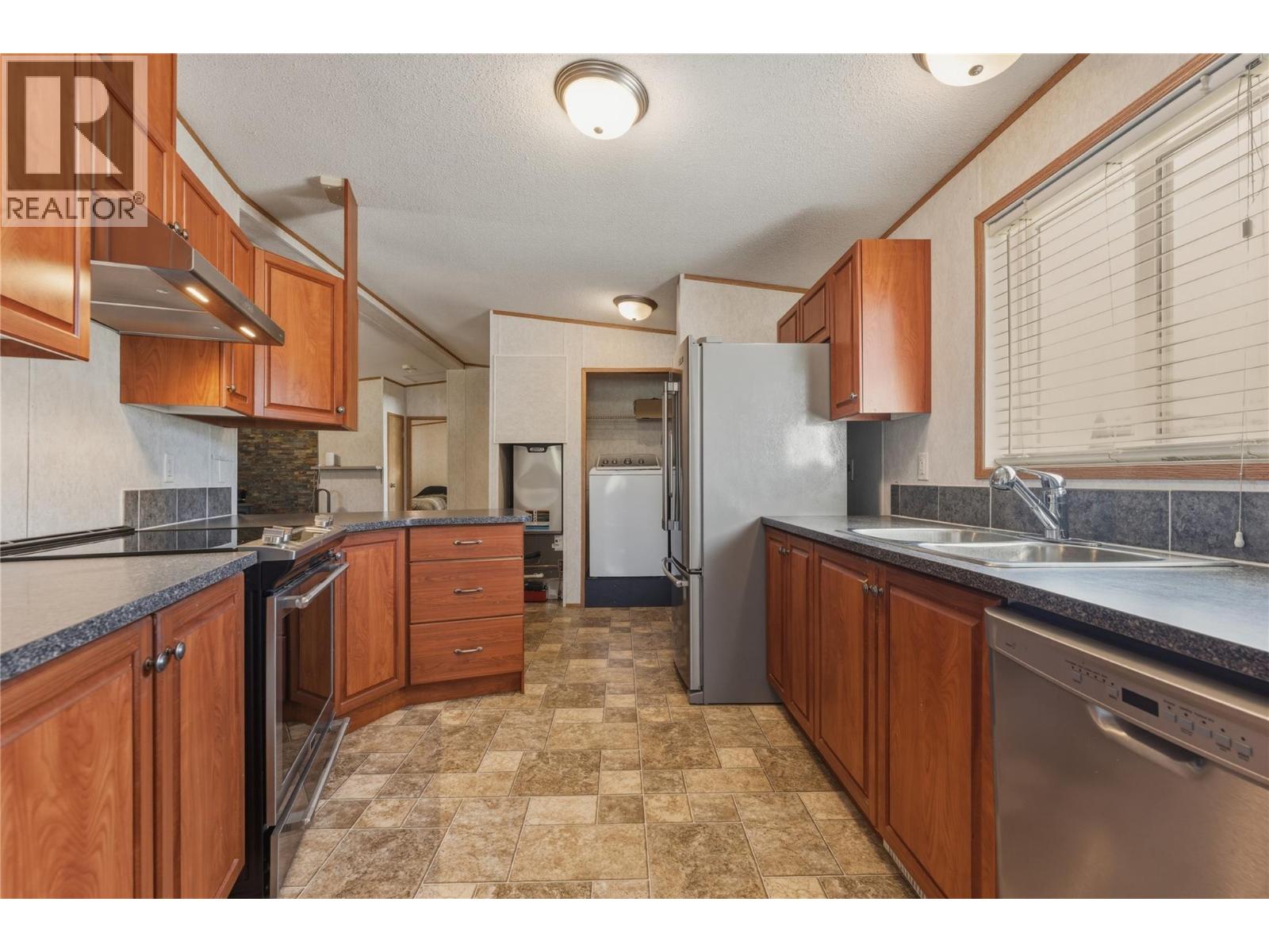2554 Willow Park Road - 11
