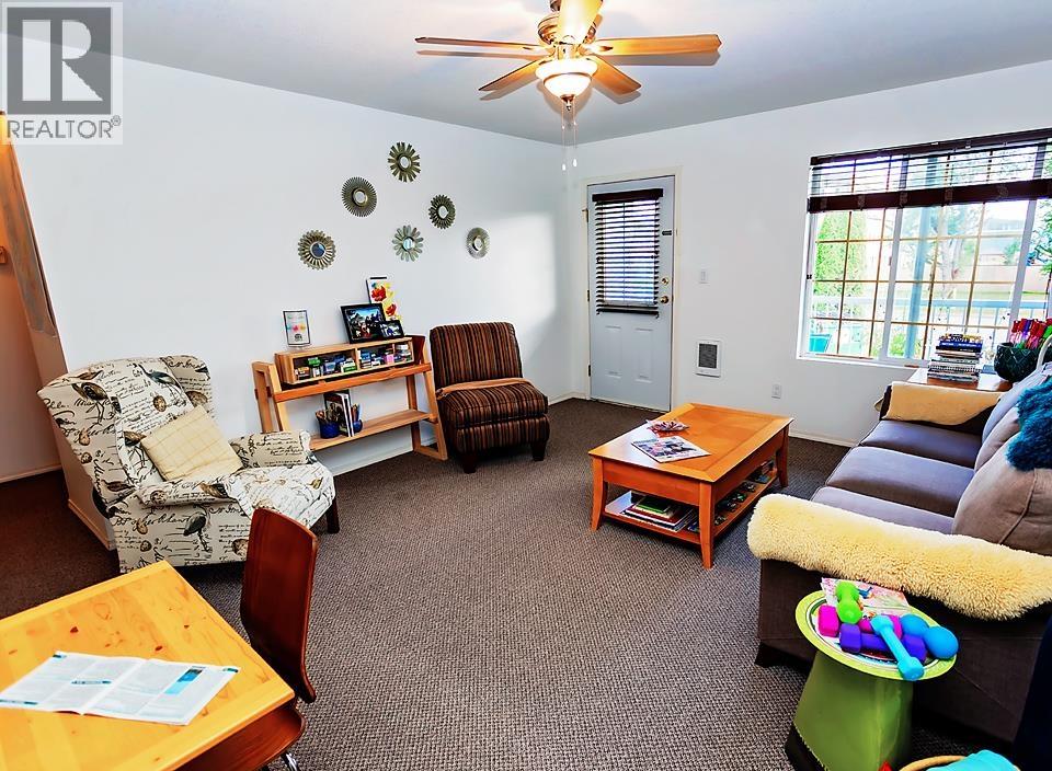 4820 LAZELLE AVENUE, Terrace