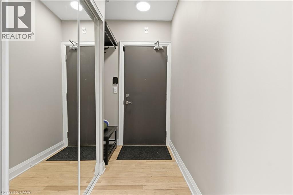 550 NORTH SERVICE Road Unit# 1404, Grimsby, Ontario, L3M0H9 — Photo 4