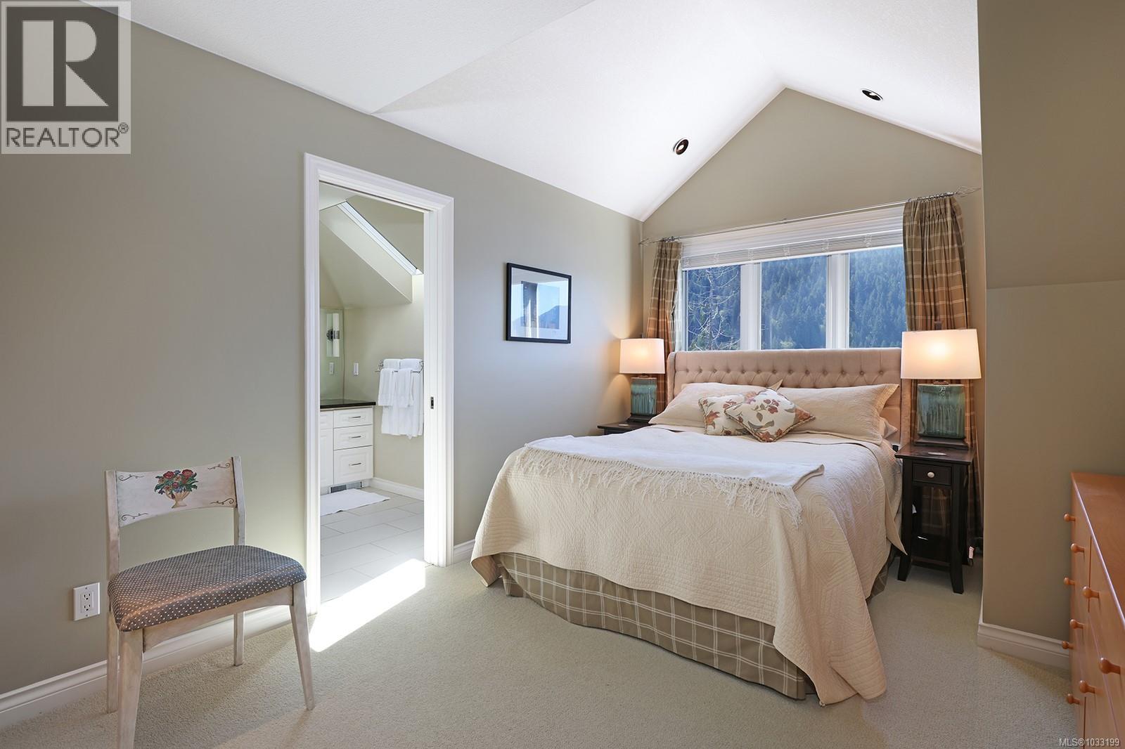 8396 Bloedel Dr, Port Alberni