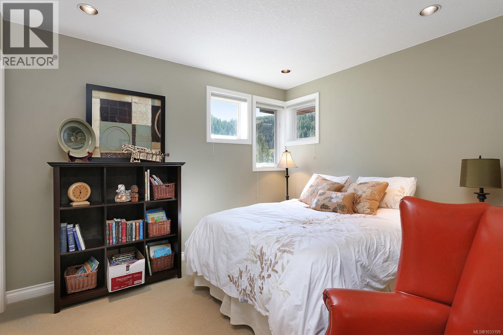 8396 Bloedel Dr, Port Alberni
