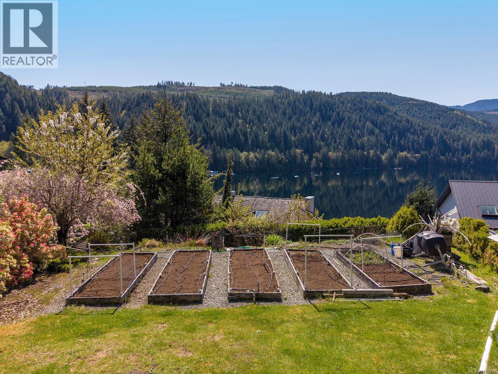 8396 Bloedel Dr, Port Alberni