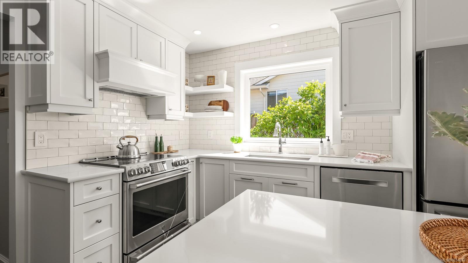 231 Stafford Ave - 13