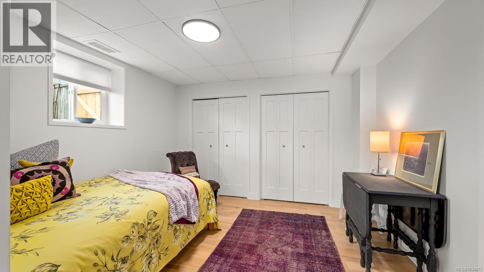 231 Stafford Ave - 34