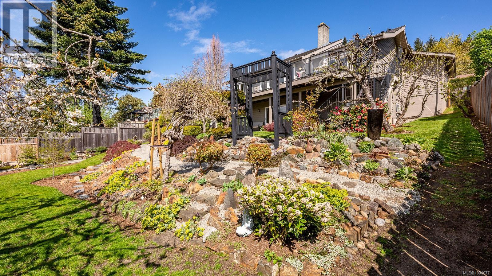 231 Stafford Ave - 50