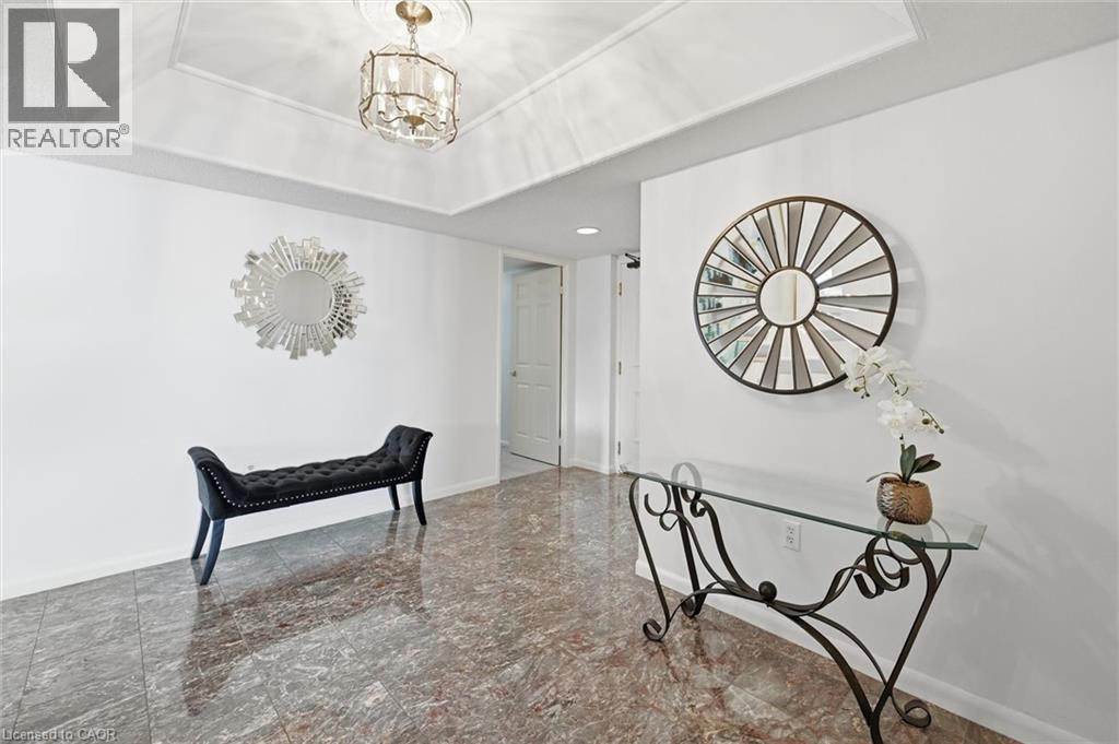 2170 MARINE Drive Unit# 1808, Oakville, Ontario, L6L5V1 — Photo 6
